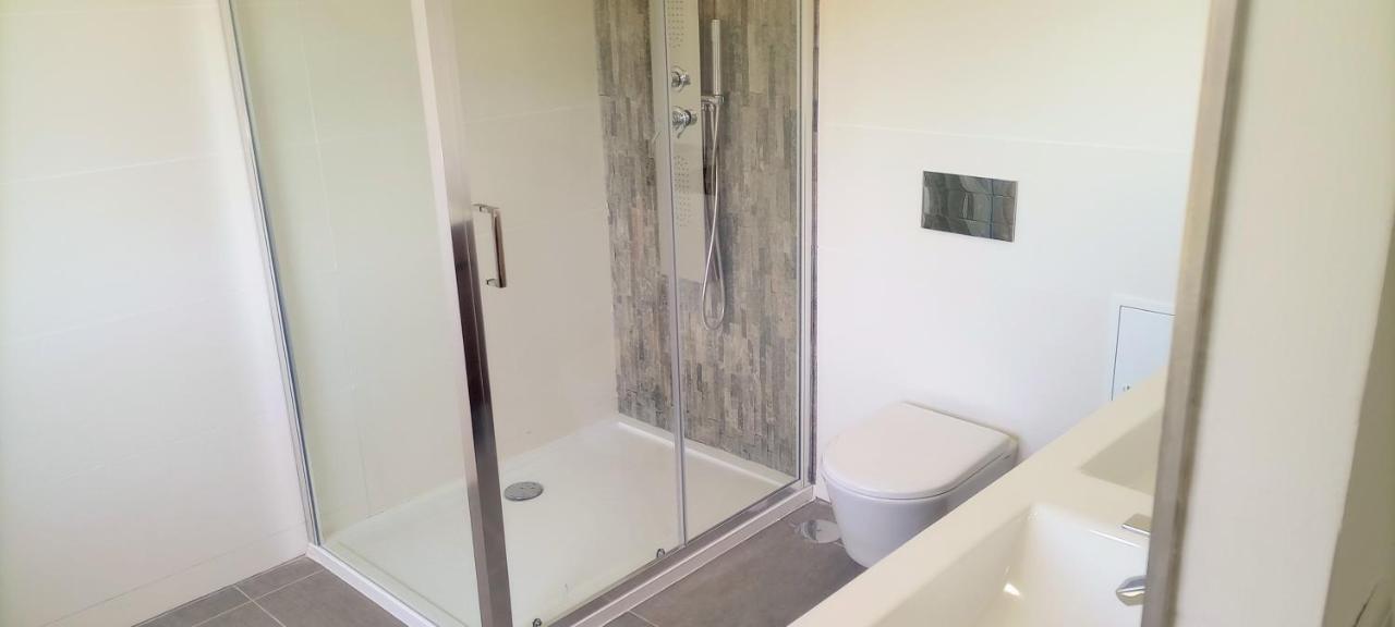 ネーラスCasa Incrivel Refugio Lieva ,Piscina , Jacuzzi Exterior E Zona Kidsアパートメント エクステリア 写真